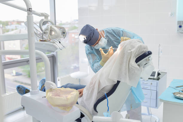 Best Dentist for Tooth Abscess  in Madison Center, CT